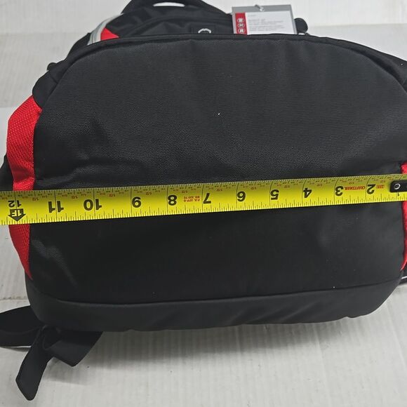 NEW Victorinox QT Quik Trip 60 Years Anniversary Black and Red Backpack - Picture 6 of 12